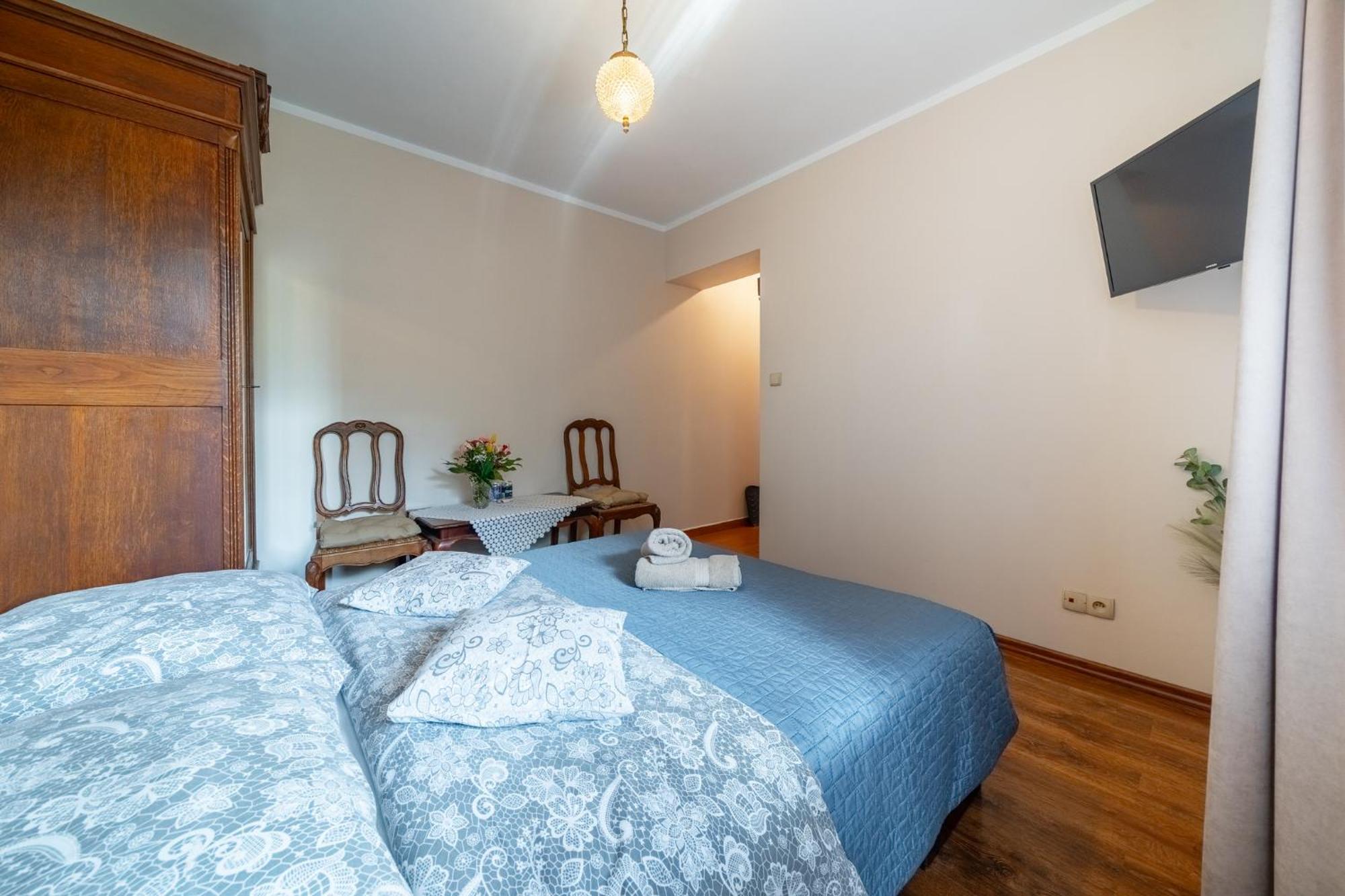 Nawrot Apartment