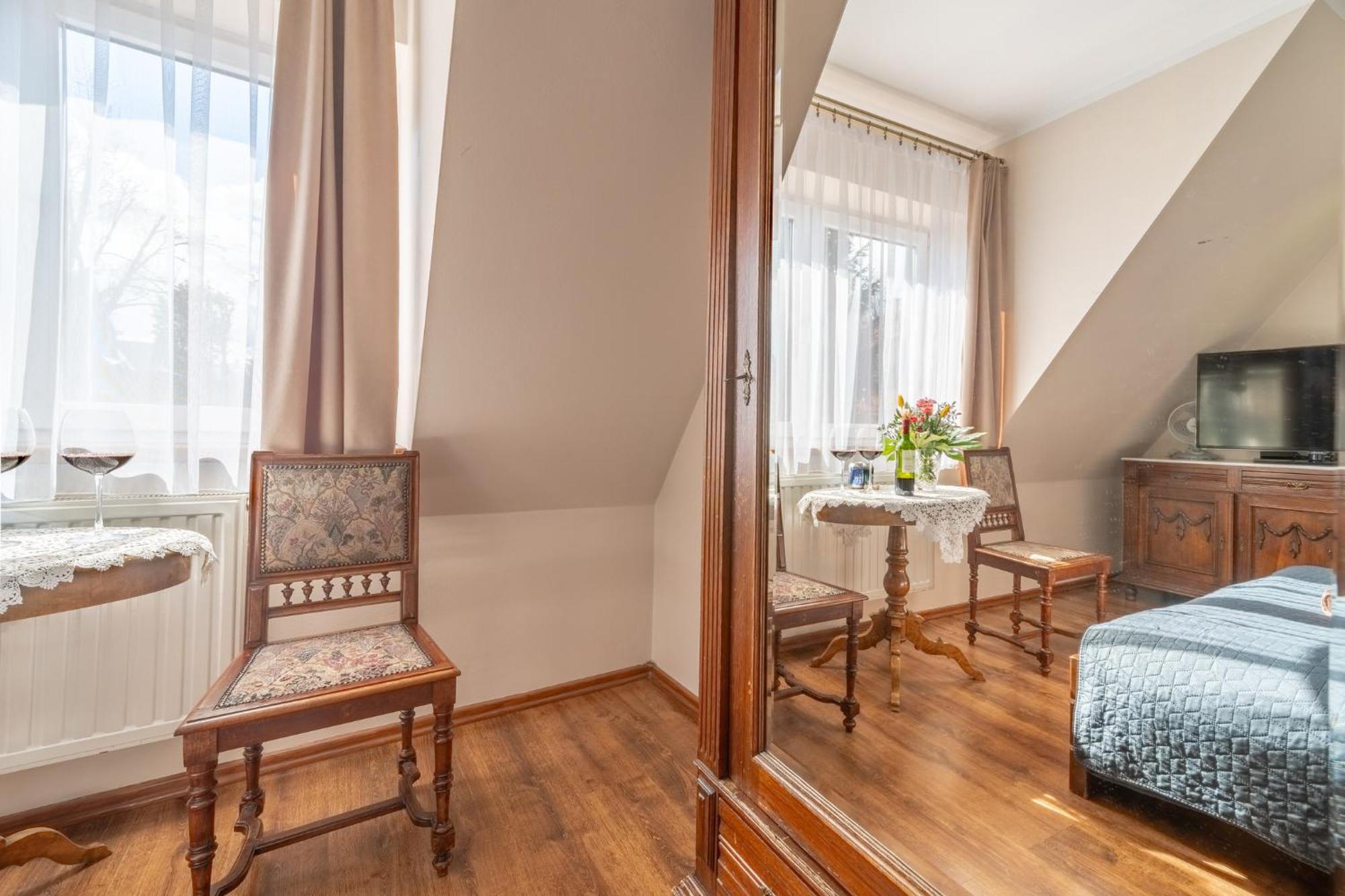 Nawrot Apartment *