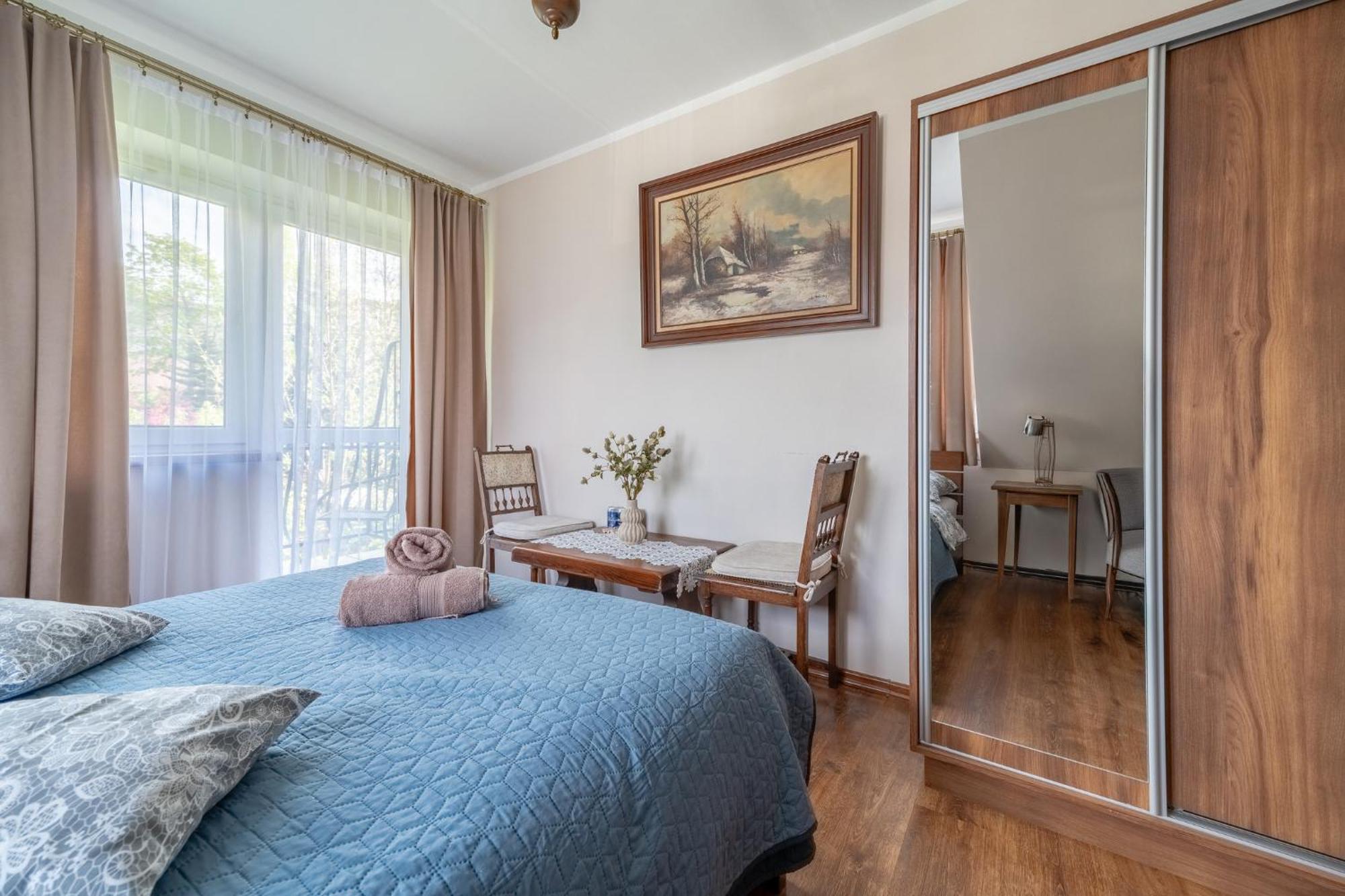 Nawrot Apartment *
