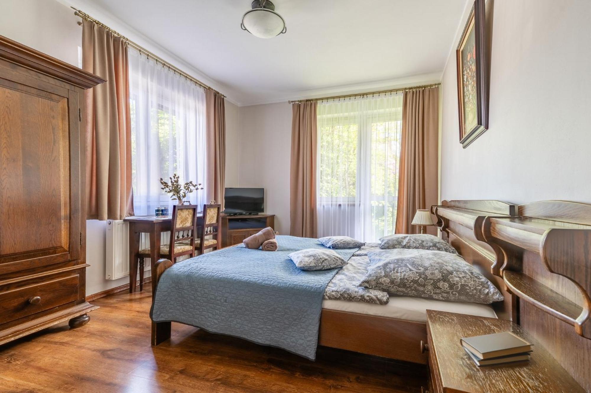 Nawrot Apartment